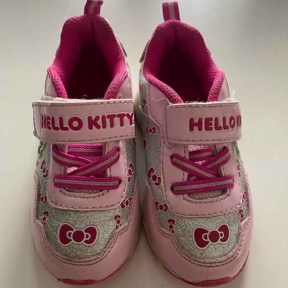 Sanrio Hello Kitty Toddlers Lighted Glitter Pink SilverSneakers Shoes Size 6 - Picture 5 of 5